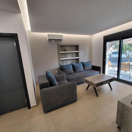 Radina Family Aparthotel Kallithea  Екстериор снимка