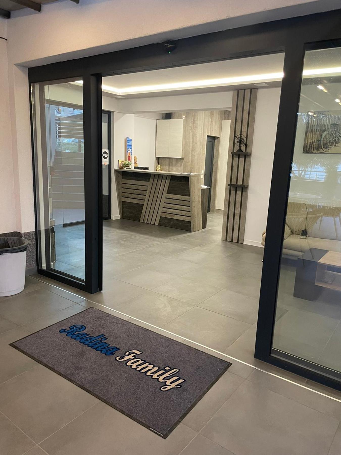 Radina Family Aparthotel Kallithea  Екстериор снимка