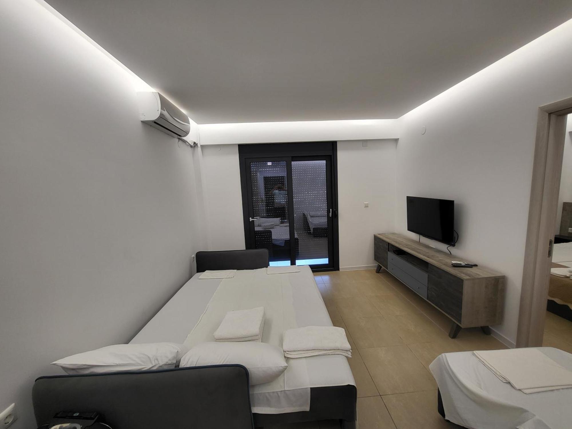 Radina Family Aparthotel Kallithea  Екстериор снимка